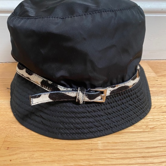 Prada nylon bucket rain hat with calf trim - Picture 2 of 5